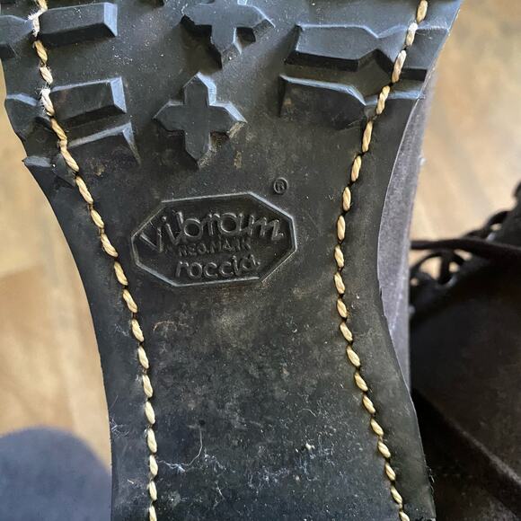 Frye Boots Sabrina Charcoal Suede Lace Up Block Heel Heeled Combat Bootie - Picture 10 of 11